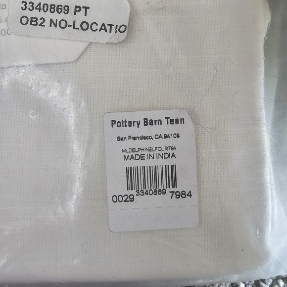 Monique Lhuillier White and Pink Scallop Curtain For PotteryBarn - Picture 7 of 7